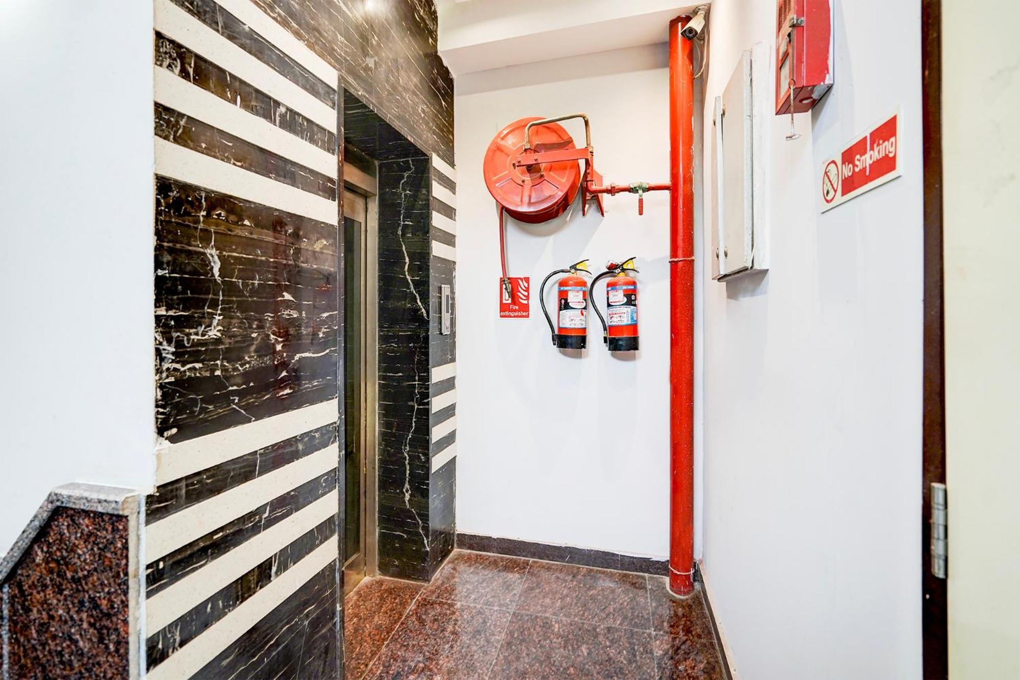 Fabhotel Season Grand Delhi  Extérieur photo