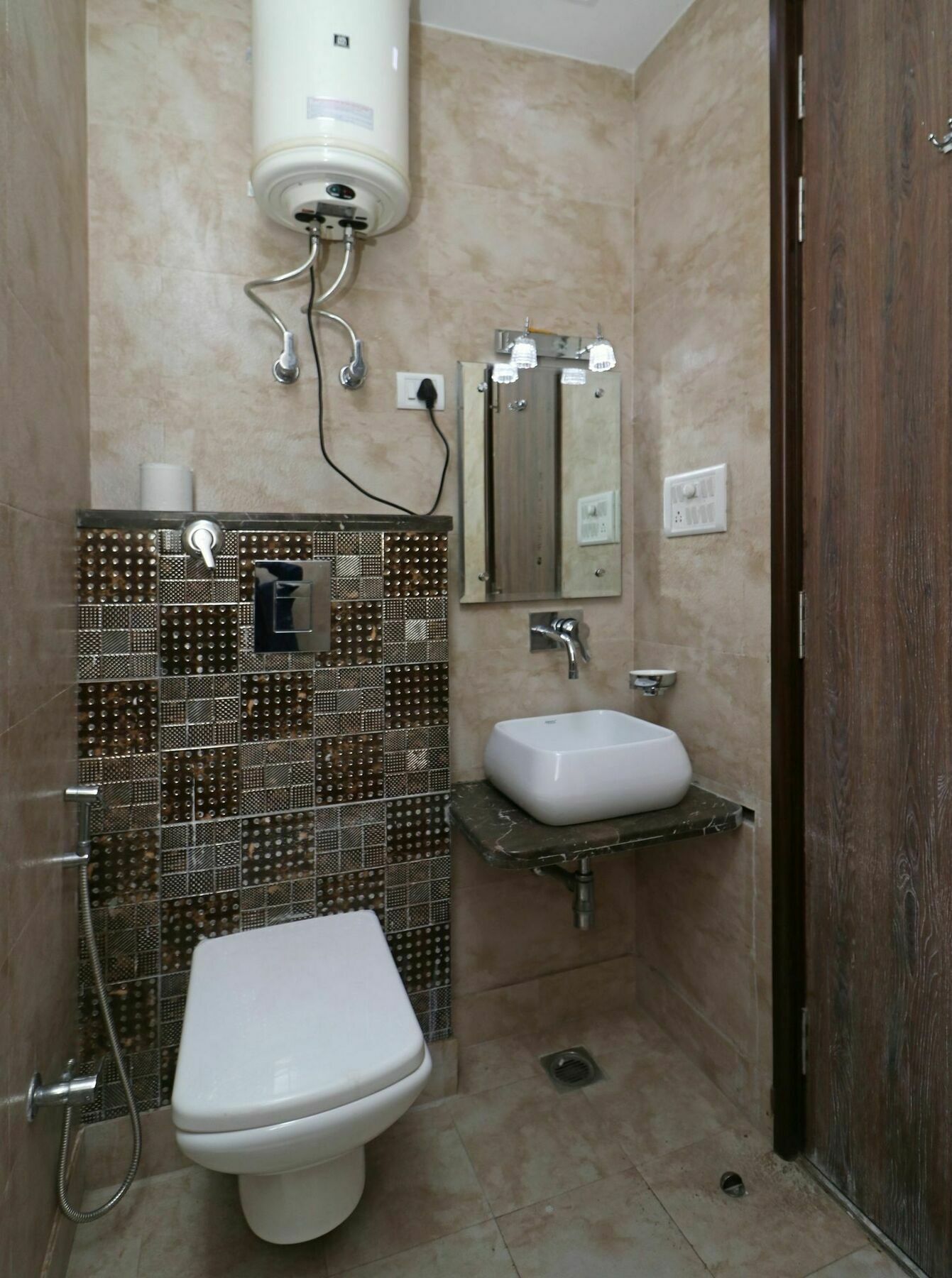 Fabhotel Season Grand Delhi  Extérieur photo